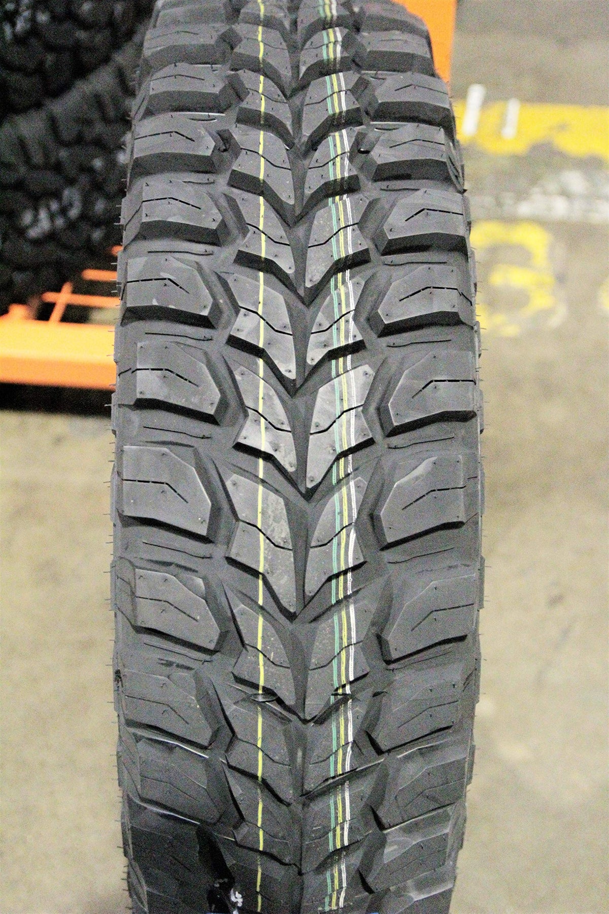 Mud Tire 235 85 16 LT235/85R16 C538